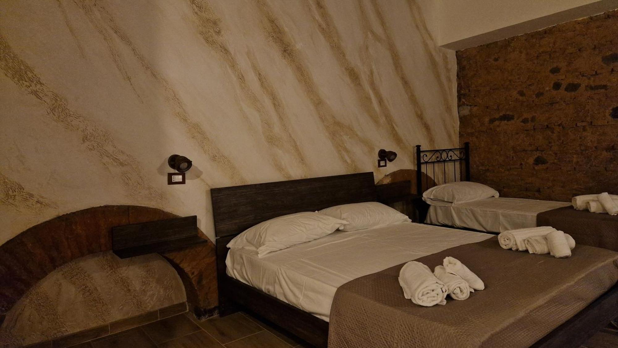 La Ciminiera Rooms Катания Экстерьер фото
