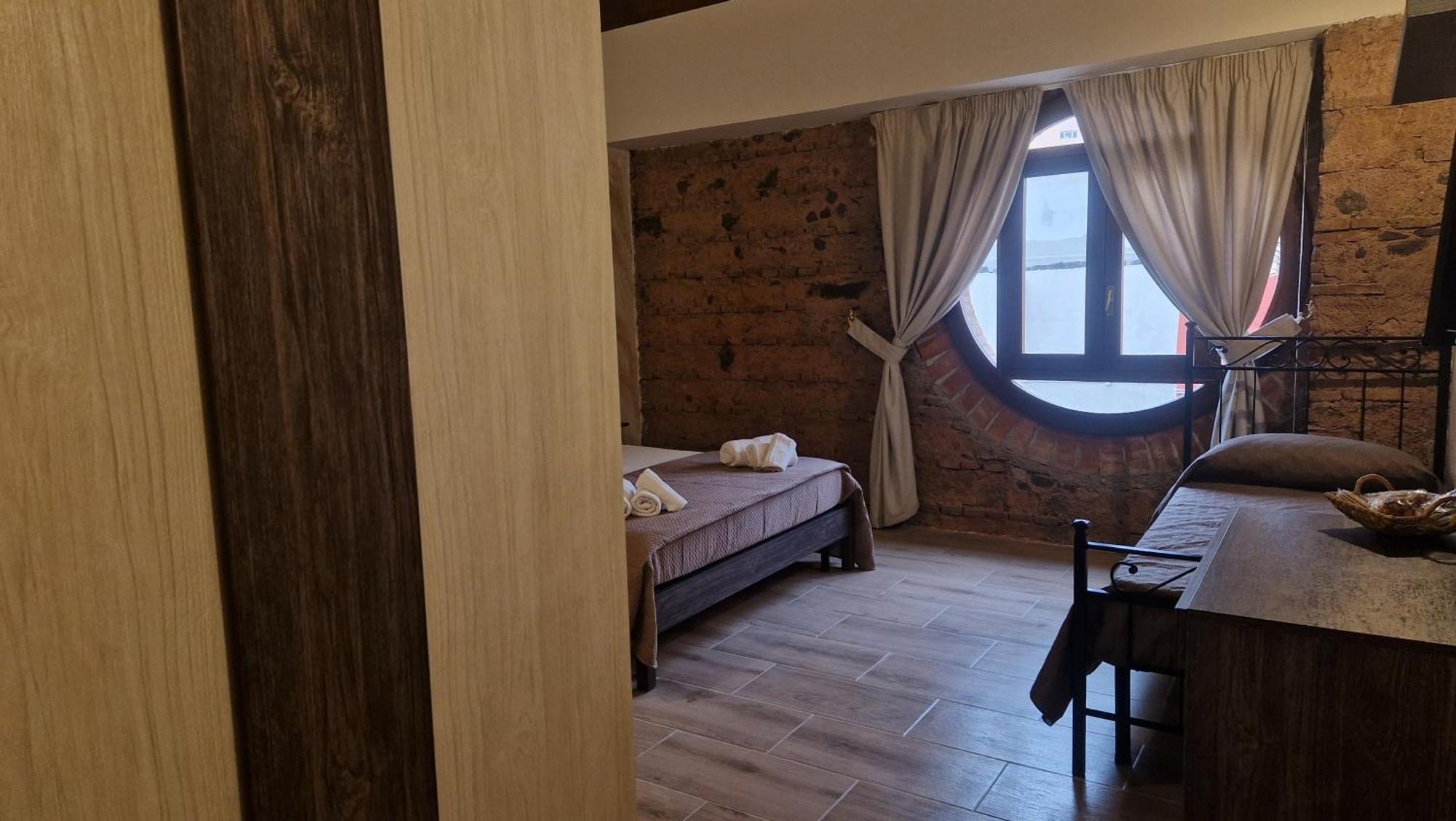 La Ciminiera Rooms Катания Экстерьер фото