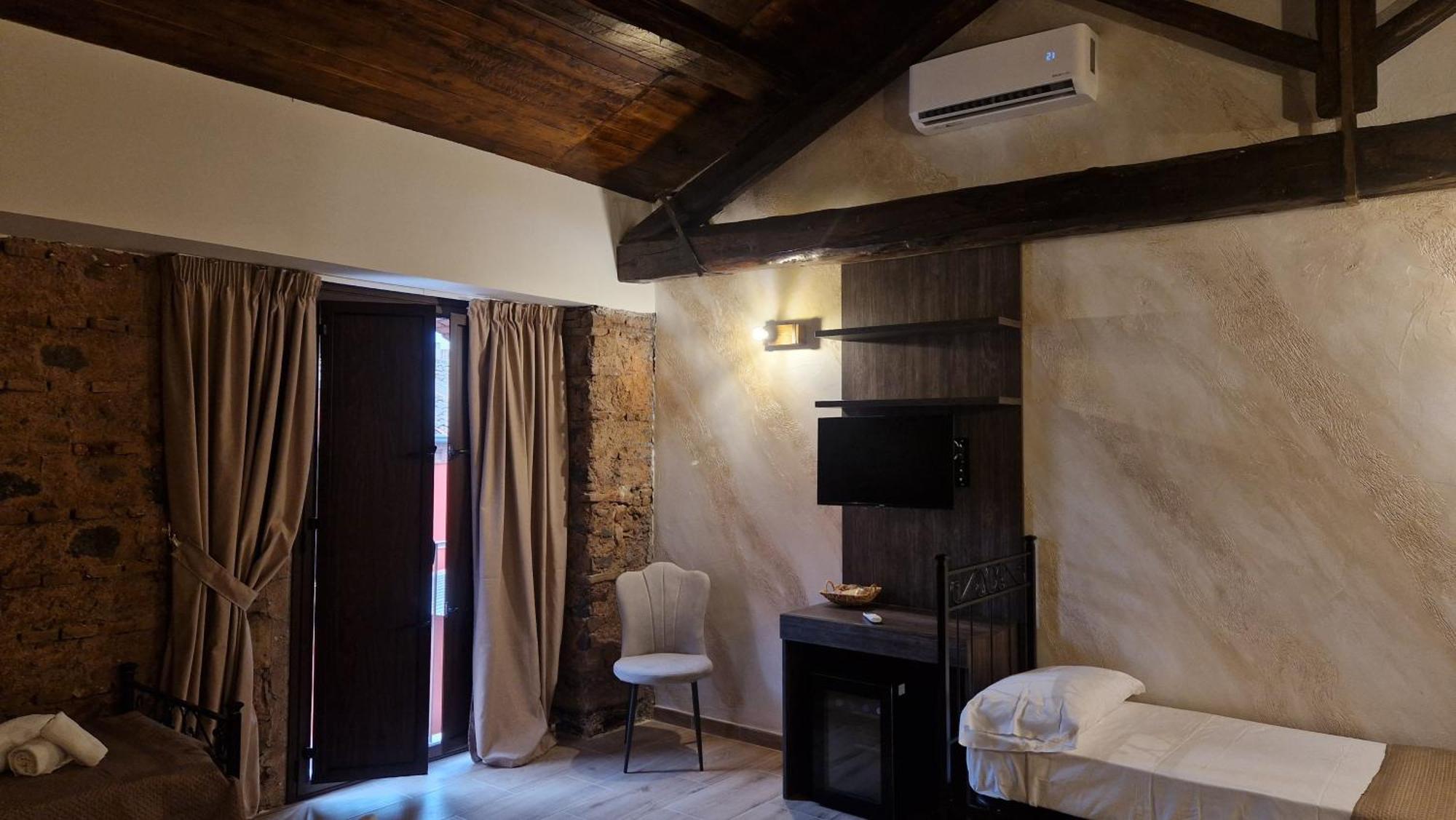 La Ciminiera Rooms Катания Экстерьер фото